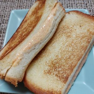 よっこの作ってみた!投稿(明太マヨチーズメルト（ホットサンド）)