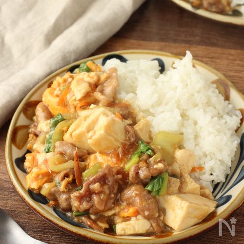 節約食材でも大満足【チンゲン菜と豚こまのとろ旨あんかけ丼】