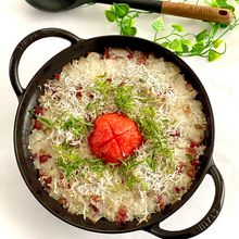 トマトと新玉ねぎの和風パエリア　釜揚げしらすのせ