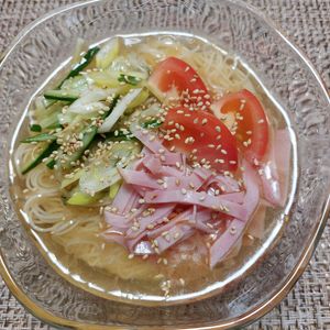 よっこの作ってみた!投稿(【旨塩ネギまみれ素麺】おいしさ爆発!普通の素麺に飽きたら)