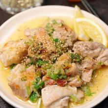 ガツンとにんにくが食欲そそる！【鶏肉のネギ塩焼き】