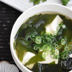 豆腐とわかめのお吸い物
