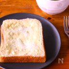チーズケーキ風トースト　抹茶ラテ風味