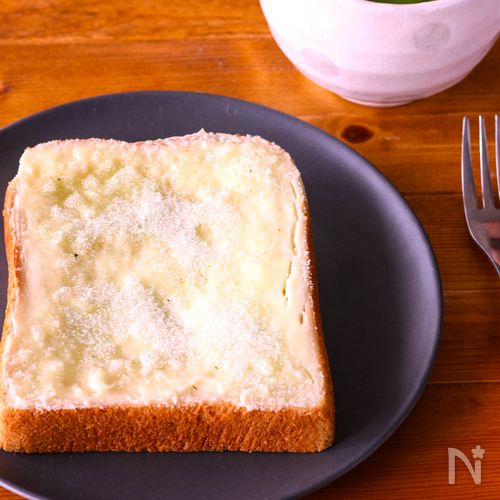 チーズケーキ風トースト 抹茶ラテ風味