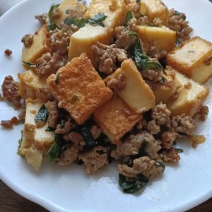 ぽぽペの作ってみた!投稿(豚こまと厚揚げとニラ《韓国風♡極旨味噌炒め》)