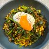 楽ラク手抜キッチン🐶🐾の作ってみた!投稿(『ほうれん草の和風キーマカレーパスタ』卵黄絡めて♡だし香る♪)