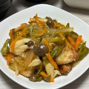みーこの作ってみた!投稿(野菜たっぷりで彩りばっちり【たらの甘酢餡かけ】)