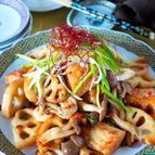 【辛さがやみつき】厚揚げとシャキッとれんこんの豆板醤炒め
