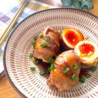 ボリュームもあって大満足なおかず♡肉巻き半熟卵の照り煮
