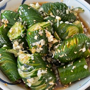 とーるじーじの作ってみた!投稿(【無限に食べれる】蛇腹きゅうりのよだれ漬け#冷旨作り置き)