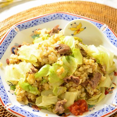 【激うま♡牛肉レタス炒飯】隠し味の味噌がミソ♪卵無しでも旨い