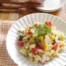夏野菜とツナのペンネサラダディル風味