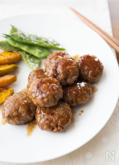 バター醤油で。れんこん豚つくね【ご飯がすすむ・お弁当】