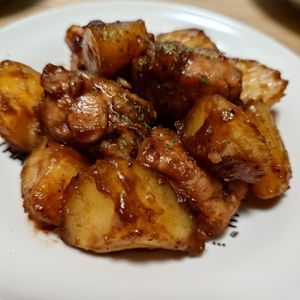 Yukkの作ってみた!投稿(【ポテトとチキンのバルサミコにんにく照り焼き】めちゃ旨♪)