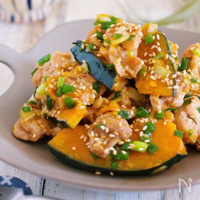 めんポンで♪『豚こまとかぼちゃのねぎだく♡香味ソースあえ』