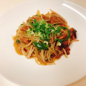 りんの作ってみた!投稿(激安~激うま~🤩ありがとう😘もやし鶏皮ピーマンの甘辛炒め)