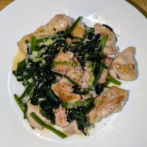 joe sanの作ってみた!投稿(バリ旨《ほうれん草と鶏肉♡ねぎ塩炒め》)