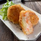 子供が喜ぶ！揚げ焼きで簡単♪【鮭じゃがコロッケ】
