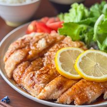 鶏むね肉で大満足✨ザックっとハニー檸檬チキン🐔