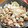 ワンパンでご馳走！【チキンクリームの混ぜドリア】の工程2