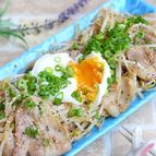 温玉のせ豚バラもやしのポン酢炒め