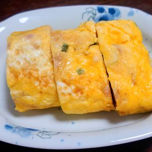 オレンジの作ってみた!投稿(安心の味「白だしネギベーコン玉子焼き」)