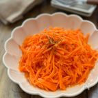 電子レンジで簡単！
速攻シンプルキャロットラペ♡