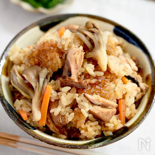 【さば缶で旨みがギュッと】さば味噌炊き込みご飯