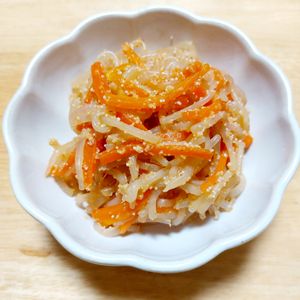 よっこの作ってみた!投稿(しらたきと人参の炒り明太子)