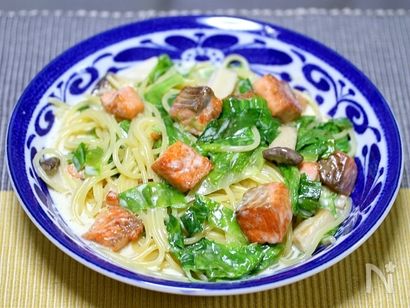 サーモンとレタスのクリームパスタ