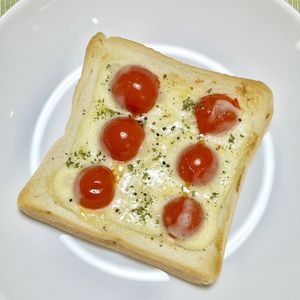 キャピタンの作ってみた!投稿(トマトのジューシーさがたまらない!トマチートースト)