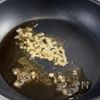 【旨辛焼きそば】１度食べたら絶対ハマるの工程1