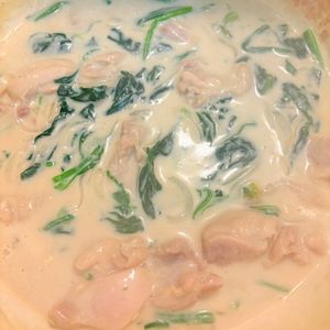 1153192の作ってみた!投稿(簡単に作れる♡『ほうれん草とチキンのクリーム煮』)