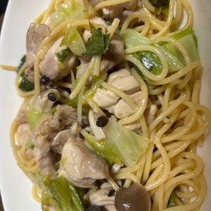 なおの作ってみた!投稿(鶏とキャベツのうま塩パスタ【#フライパンひとつ #やみつき】)