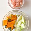 まろやか♪鶏肉とかぼちゃの豆乳味噌汁の工程1