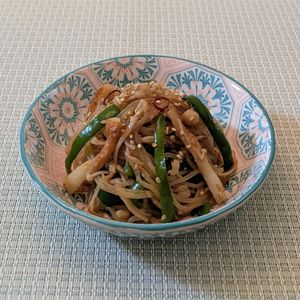 𝔂𝓾𝓶𝓲🍓の作ってみた!投稿(こんにゃくとえのきとピーマン《腸活♡きんぴら》)
