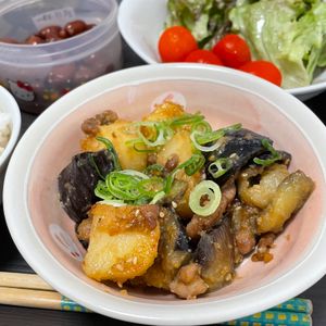 marikoの作ってみた!投稿(【ご飯おかわり♡】ひき肉とじゃがいも茄子のごま味噌炒め)