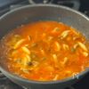 【チキンとキノコのトマトスープご飯】暑い日もこれならペロリ♪の工程2