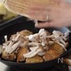 ［丸めるだけ！豚こまボールのヤンニョム風］えのきで腸活に◎の工程2