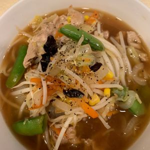 ぐ〜たら子の作ってみた!投稿(野菜たっぷり！基本のタンメン)