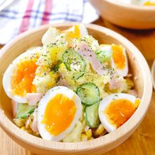 大きめ具材で食べ応えUP♪レンジで作る『ゴロっとポテサラ』