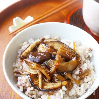ご飯のお供♡ごま油香る♪椎茸と生姜の佃煮