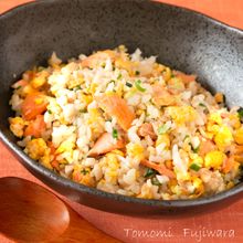 ブナピーごはんの鮭チャーハン
