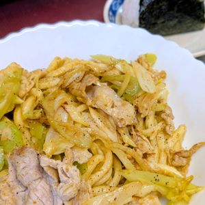 まゆのの作ってみた!投稿(【豚バラとネギのカレー焼うどん】一度食べたらリピート確定♪)
