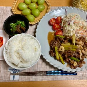 たぁプーの作ってみた!投稿(豚肉とアスパラのにんにく醤油炒め)
