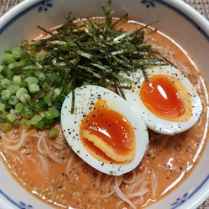 よっこの作ってみた!投稿(【5分で完成！濃厚甘辛担々風そうめん】汁まで飲み干す旨さ♡)