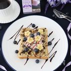 レアチーズケーキブルーベリーのチョコバナナトースト