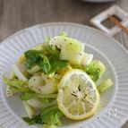 セロリのレモンペッパー漬け