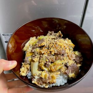 ケの作ってみた!投稿(【甘辛牛すきたまご丼】ご飯が進む！満足丼♡)