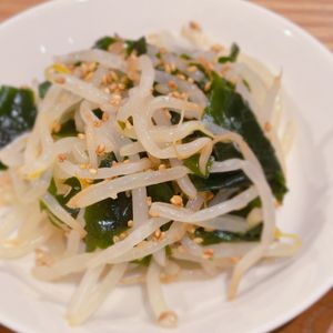 ミルクの作ってみた!投稿(レンジで完成‼︎『もやしとわかめの中華サラダ』１分簡単副菜♡)